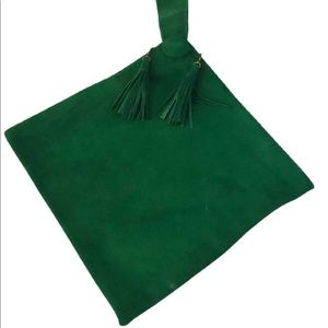 Precious vintage clutch in emerald green velvet,